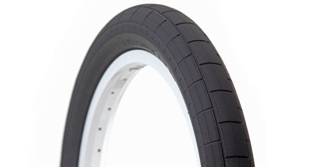 Momentum Tire